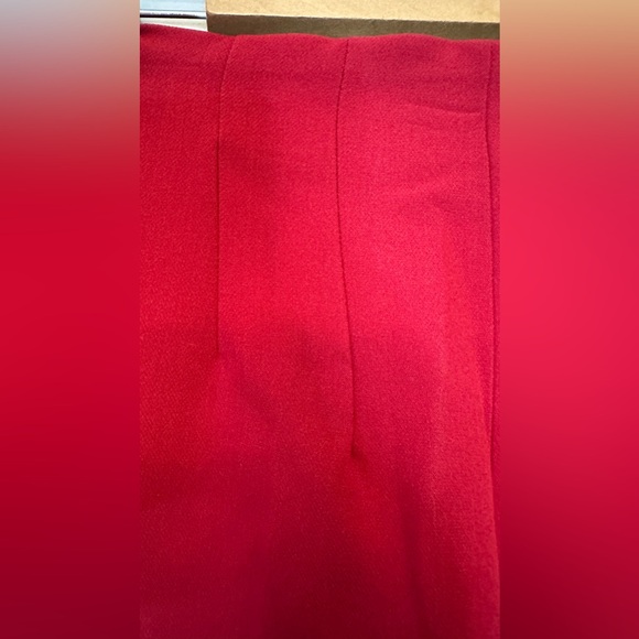 Banana Republic NWT Red Trousers, Size 6 - Picture 3 of 8